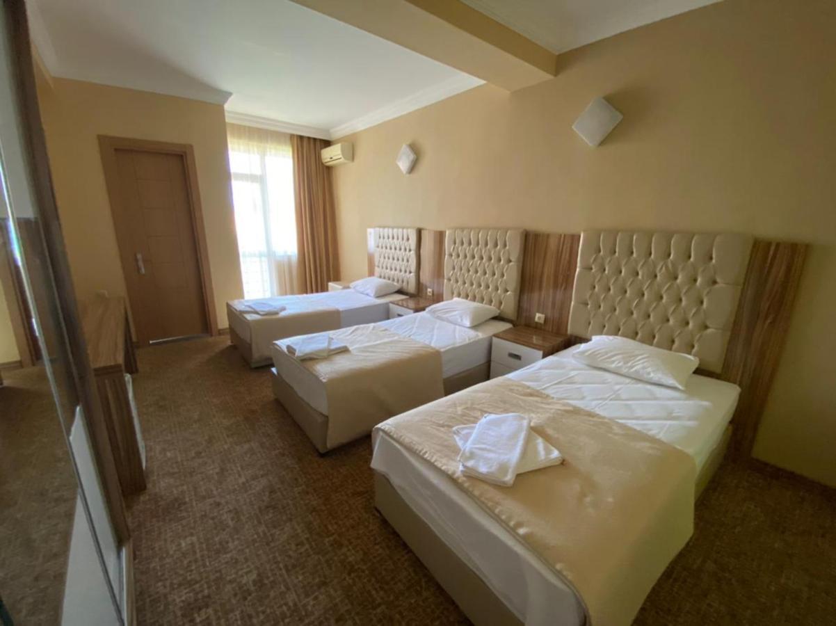 Hotel Genatsvale Batoemi Buitenkant foto