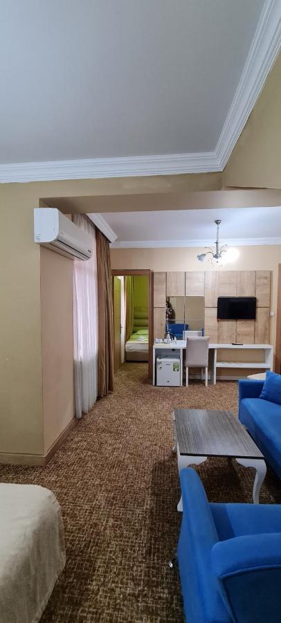 Hotel Genatsvale Batoemi Buitenkant foto