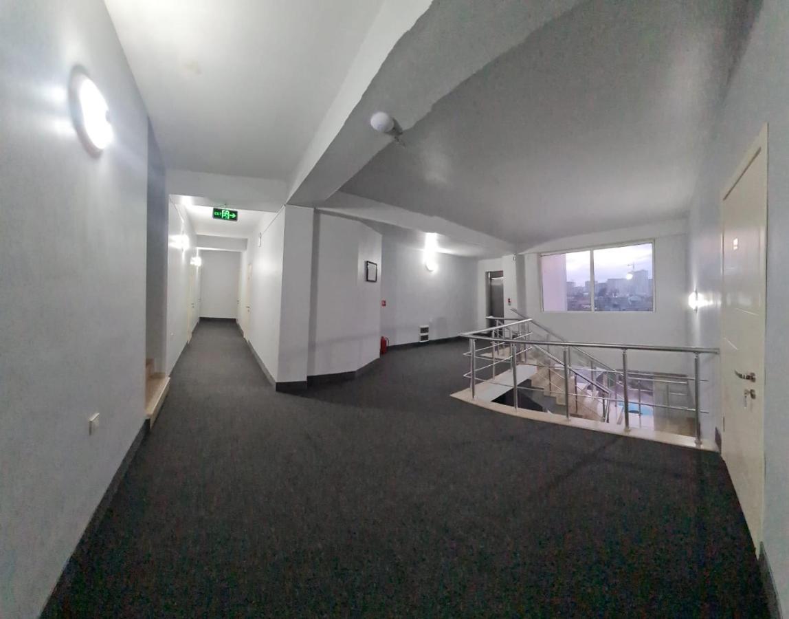 Hotel Genatsvale Batoemi Buitenkant foto