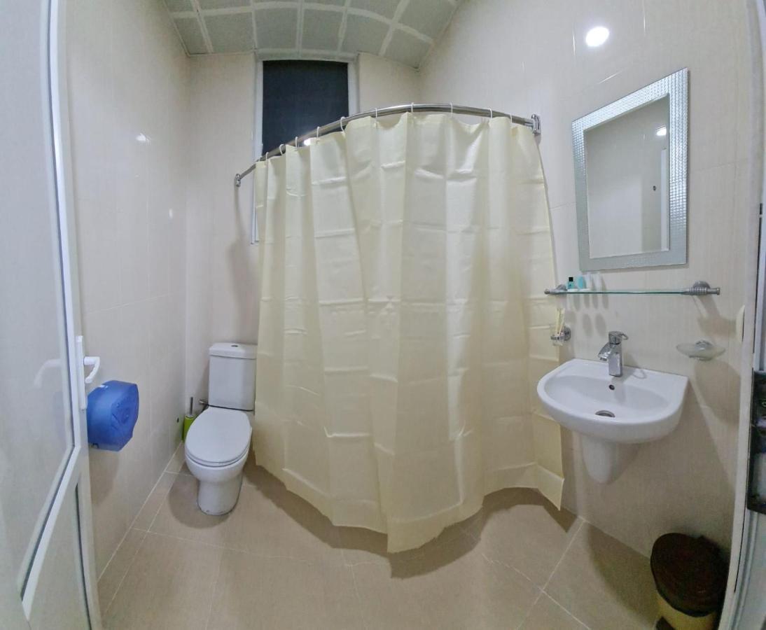 Hotel Genatsvale Batoemi Buitenkant foto
