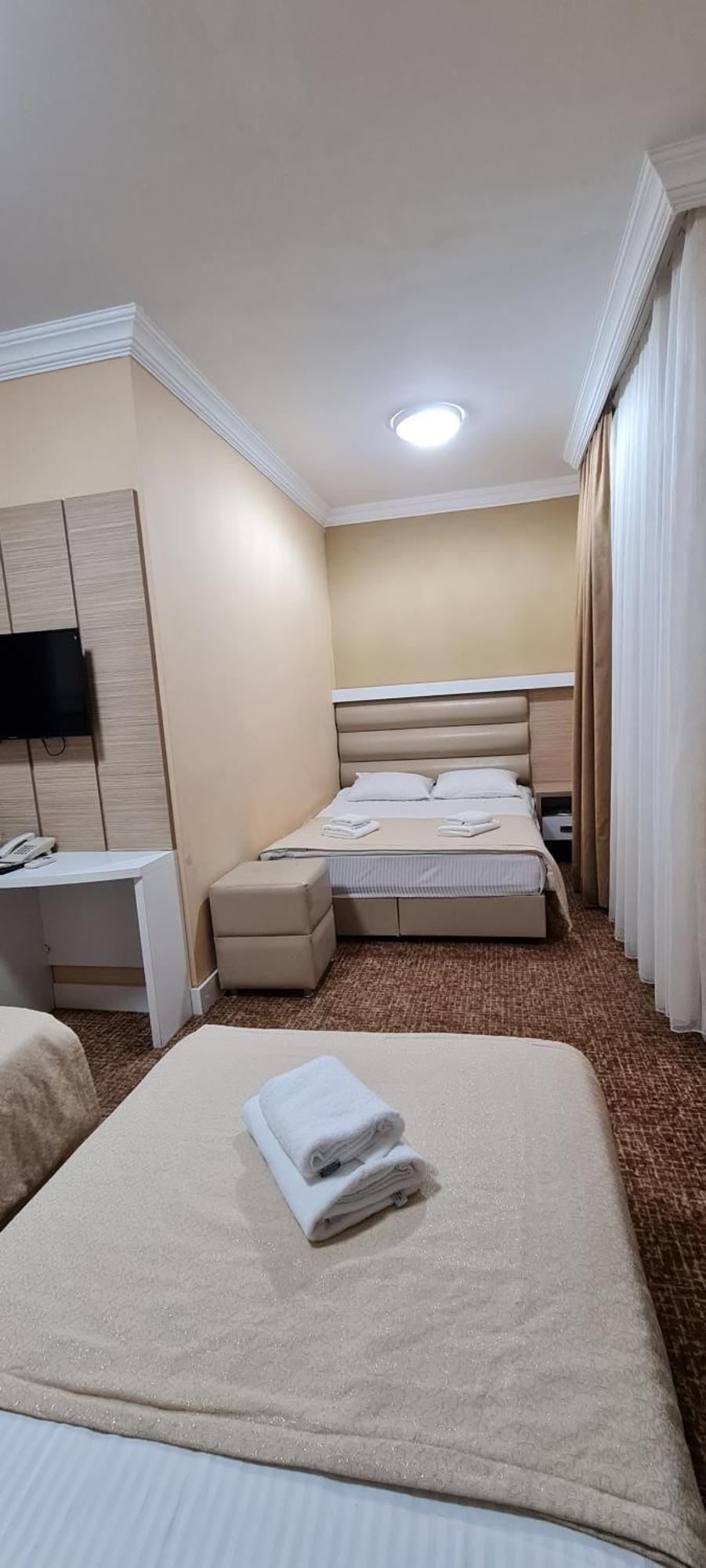 Hotel Genatsvale Batoemi Kamer foto